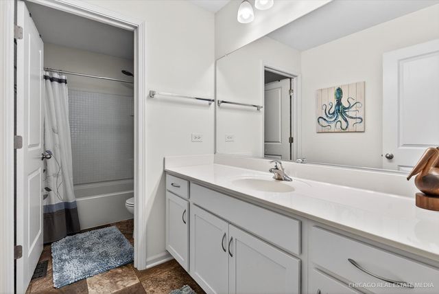 1720 Bayberry Lane, Pingree Grove, IL 60140