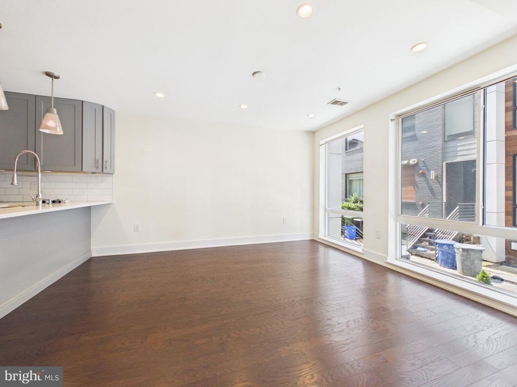 1647 E EYRE ST #3, PHILADELPHIA, PA 19125 — photo 2