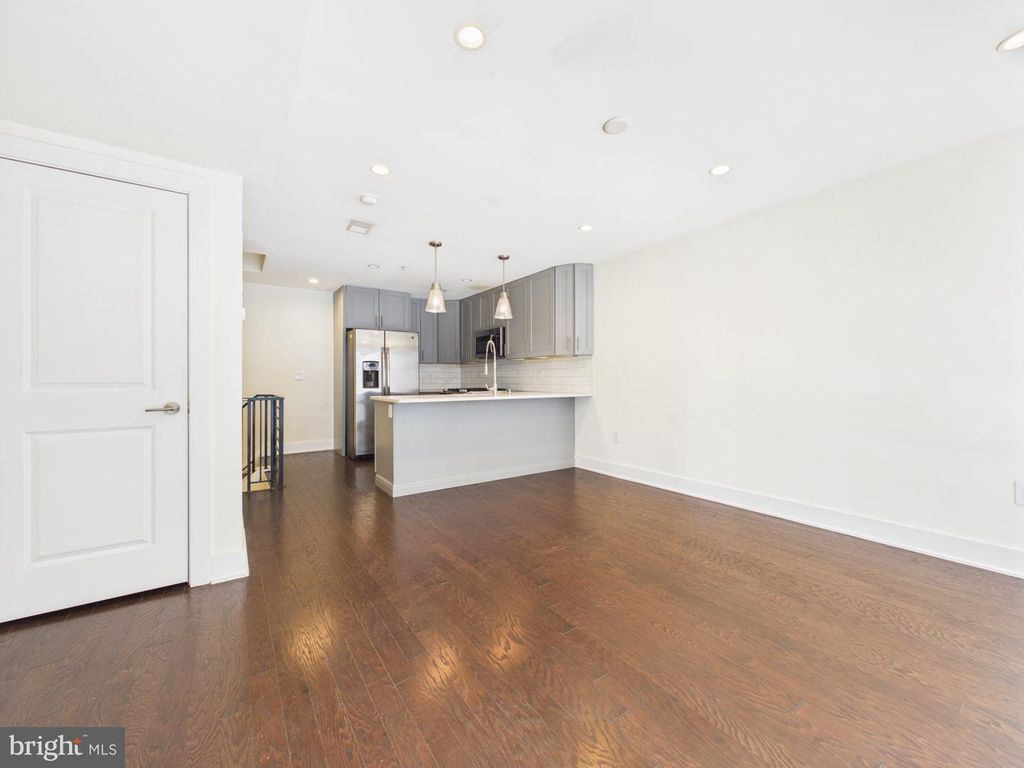 1647 E EYRE ST #3, PHILADELPHIA, PA 19125 — photo 3