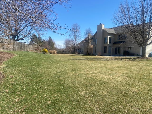 720 Kendridge Court, Aurora, IL 60502