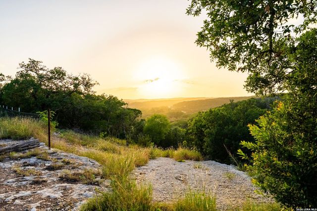 165 Trent Rd S, Kerrville, TX 78028