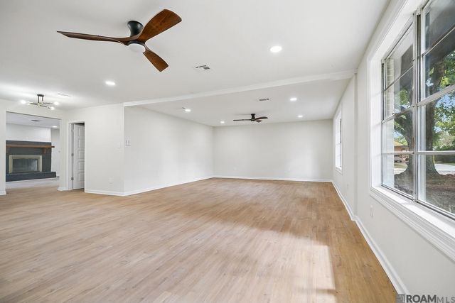 10087 Alpha Dr, Baton Rouge, LA 70814
