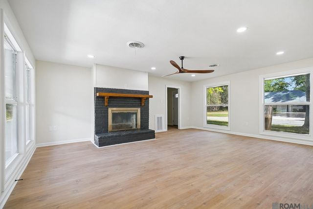 10087 Alpha Dr, Baton Rouge, LA 70814