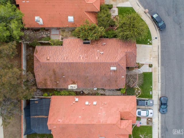 608 Berwick Street, Bakersfield, CA 93311