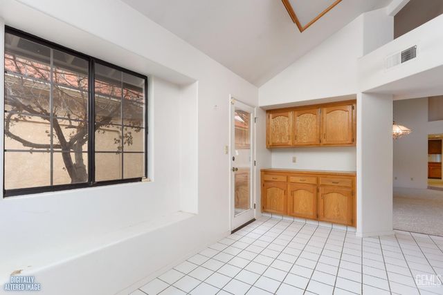 608 Berwick Street, Bakersfield, CA 93311