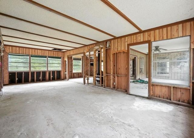 123 Shady Lane, Huffman, TX 77336
