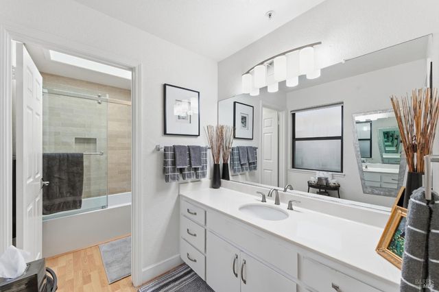 77 Fountain Grove Cir, Napa, CA 94558