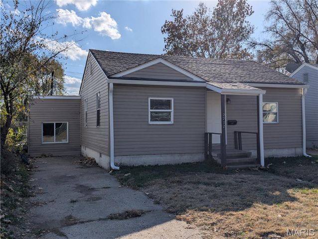 2712 Lincoln Avenue, Granite City, IL 62040