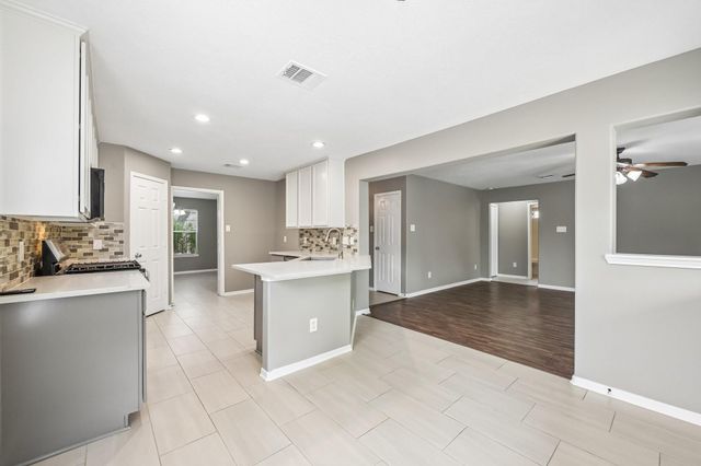 4519 Bridgestone Point Drive, Spring, TX 77388