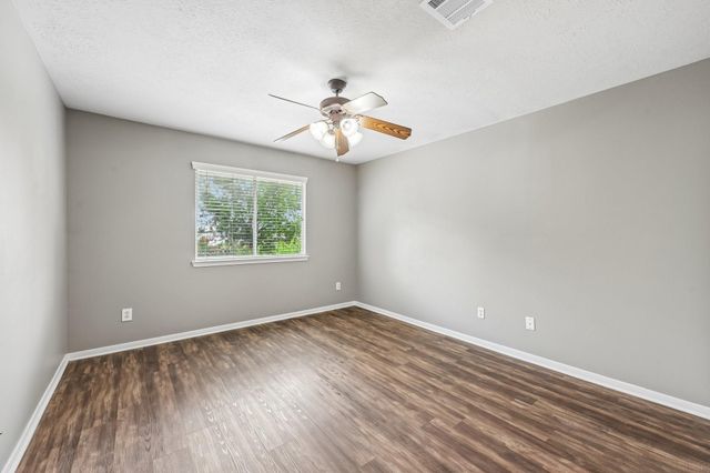 4519 Bridgestone Point Drive, Spring, TX 77388