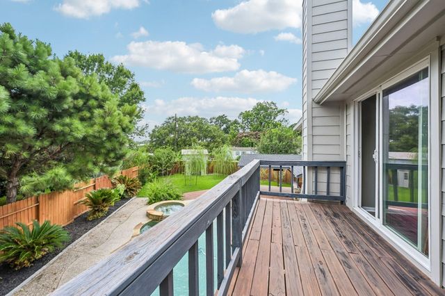 4519 Bridgestone Point Drive, Spring, TX 77388