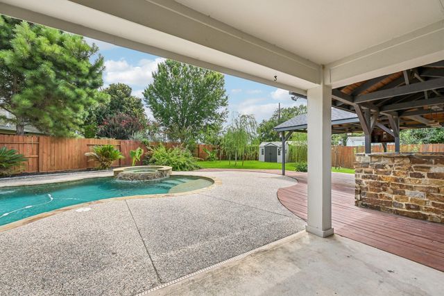 4519 Bridgestone Point Drive, Spring, TX 77388