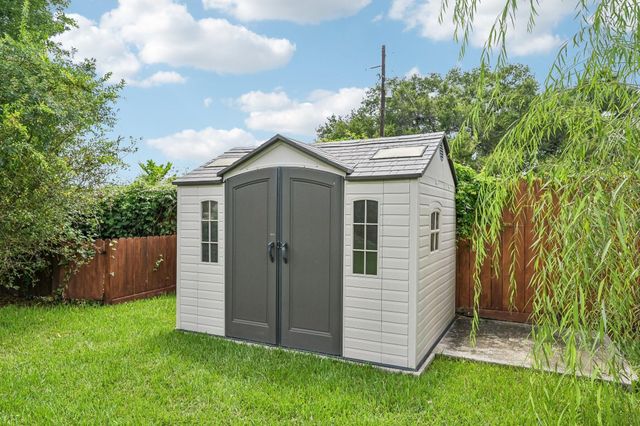 4519 Bridgestone Point Drive, Spring, TX 77388