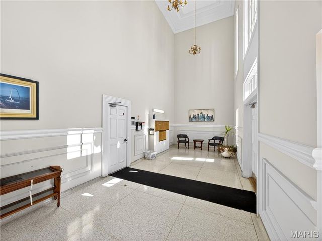 2323 Manor Grove Drive 5, Chesterfield, MO 63017