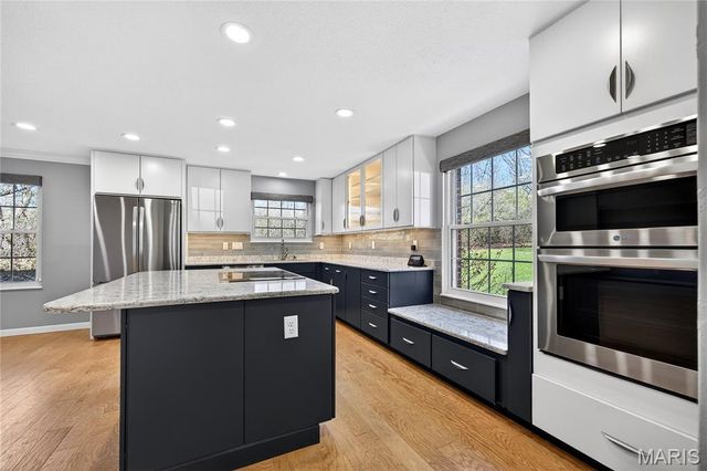 2323 Manor Grove Drive 5, Chesterfield, MO 63017