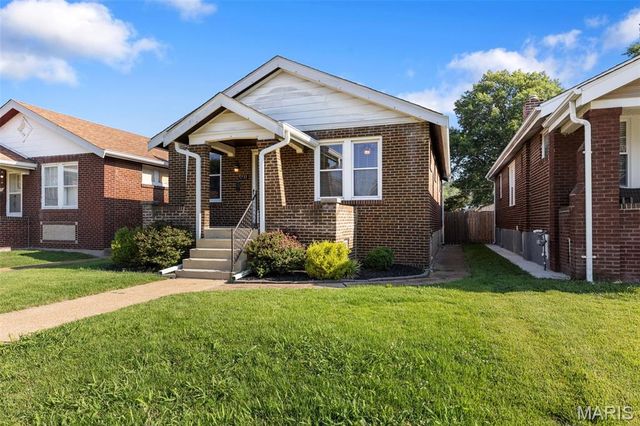 5733 Finkman Street, St Louis, MO 63109