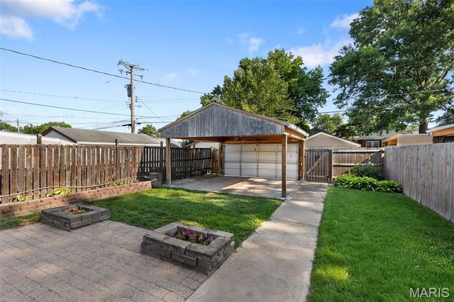 5733 Finkman Street, St Louis, MO 63109