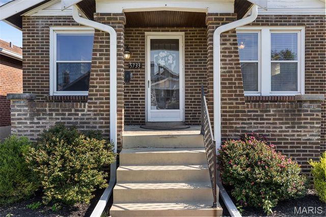5733 Finkman Street, St Louis, MO 63109