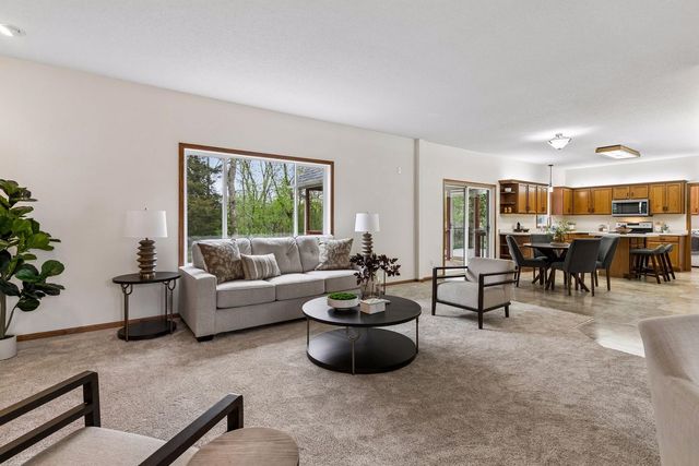 20562 Juno Trail, Lakeville, MN 55044