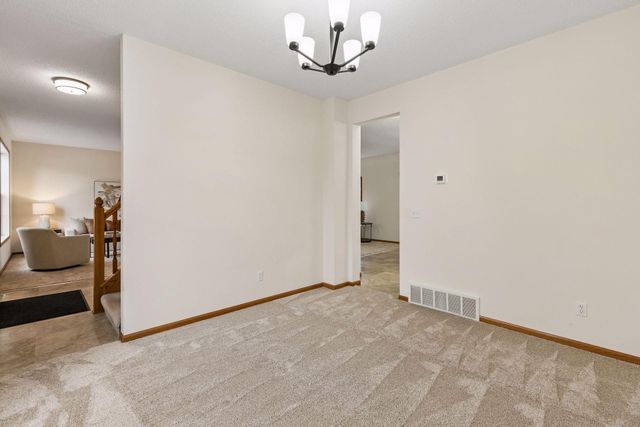 20562 Juno Trail, Lakeville, MN 55044