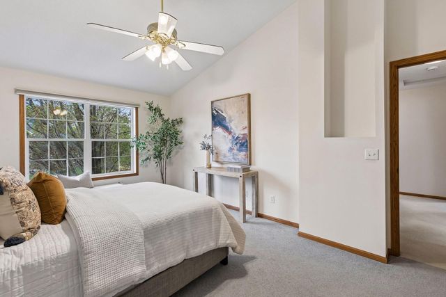 20562 Juno Trail, Lakeville, MN 55044