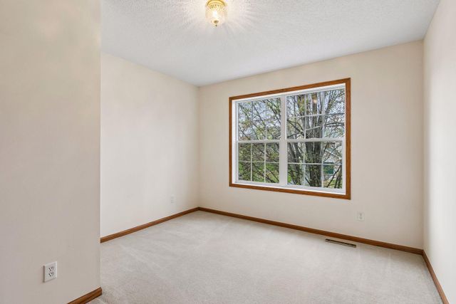 20562 Juno Trail, Lakeville, MN 55044