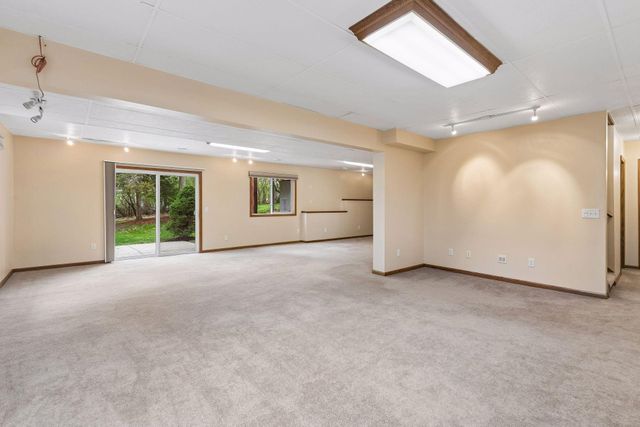 20562 Juno Trail, Lakeville, MN 55044