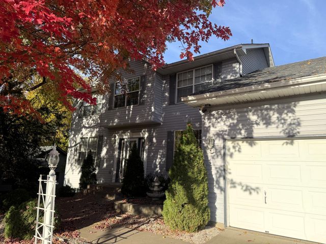 20562 Juno Trail, Lakeville, MN 55044