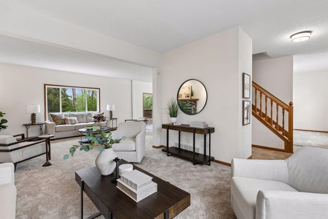 20562 Juno Trail, Lakeville, MN 55044