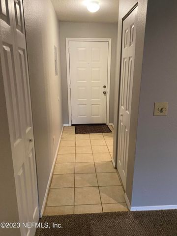 29 ARBOR CLUB Drive 212, Ponte Vedra Beach, FL 32082