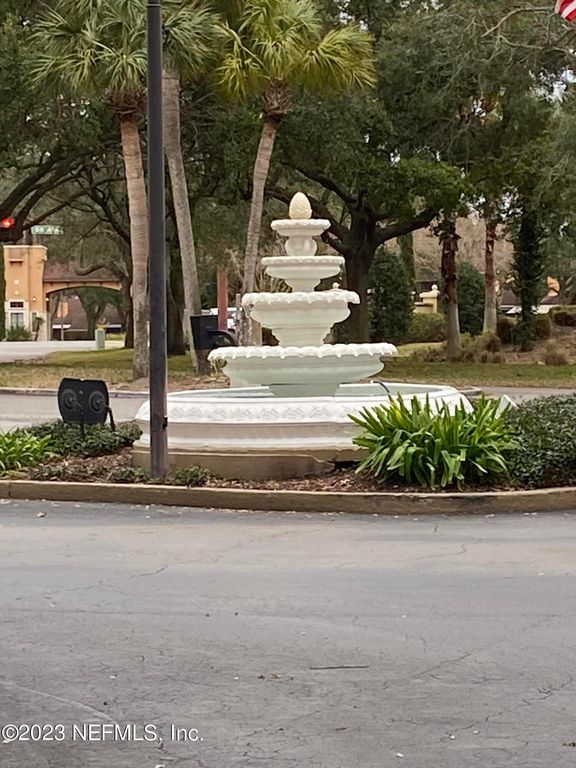 29 ARBOR CLUB Drive 212, Ponte Vedra Beach, FL 32082