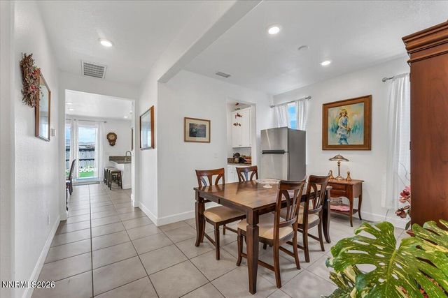 2178 Neuer Drive, Sparks, NV 89436