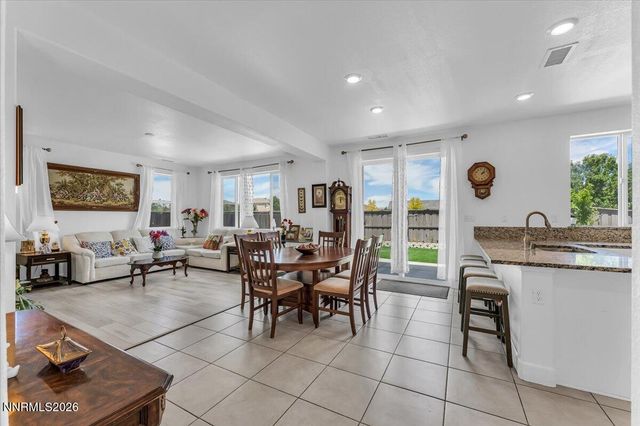 2178 Neuer Drive, Sparks, NV 89436