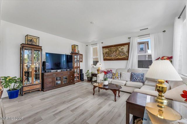 2178 Neuer Drive, Sparks, NV 89436