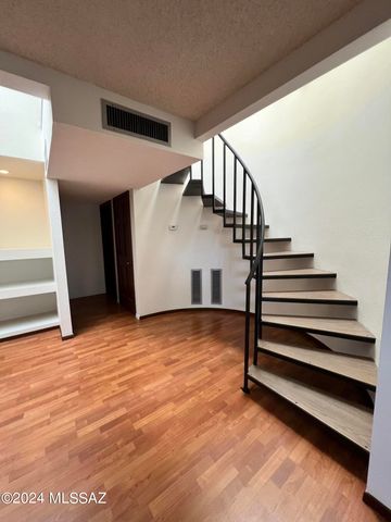 2304 W Paseo Cielo, Tucson, AZ 85742