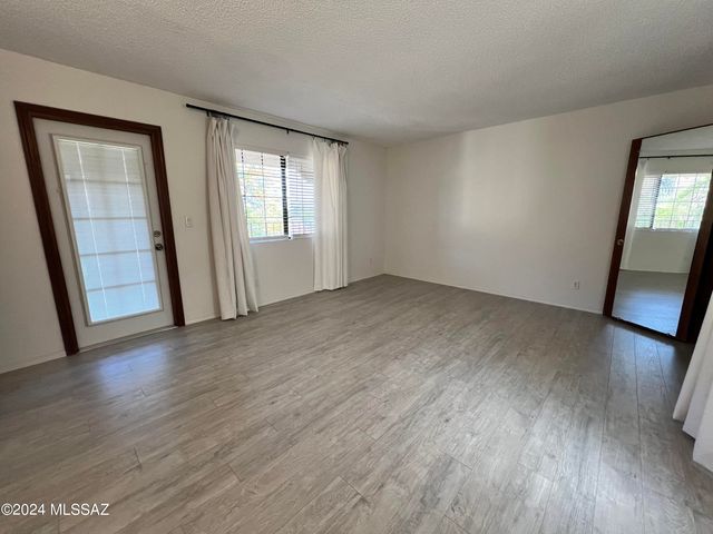 2304 W Paseo Cielo, Tucson, AZ 85742