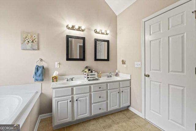 4542 Amysaye Walk NW, Acworth, GA 30101