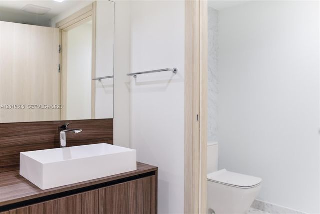 1000 Brickell Plaza 2910, Miami, FL 33131