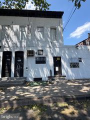428 BRIDGE ST, Trenton, NJ 08611