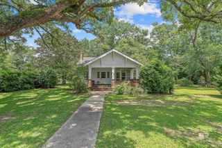 708 Hand Avenue, Bay Minette, AL 36507