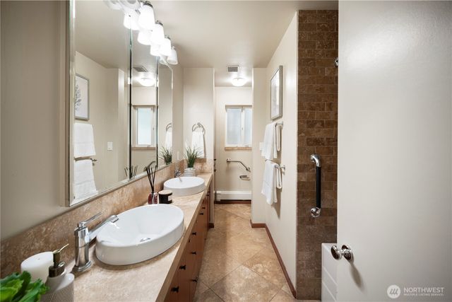 11411 Clovercrest Drive SW, Lakewood, WA 98499