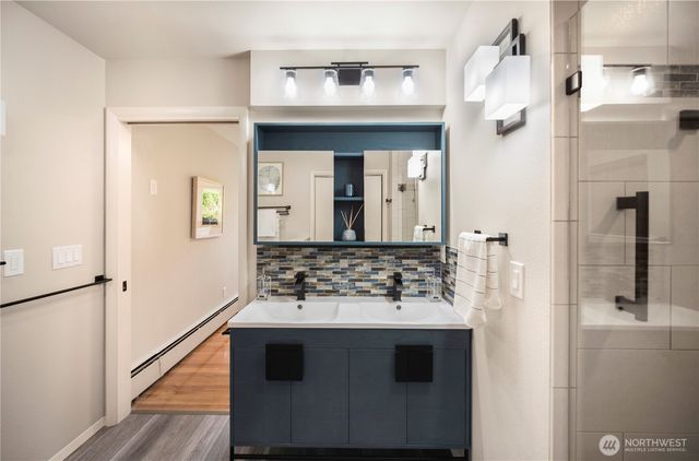 11411 Clovercrest Drive SW, Lakewood, WA 98499