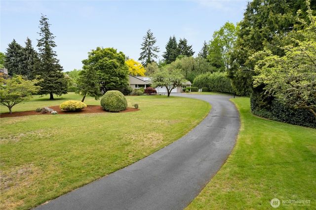 11411 Clovercrest Drive SW, Lakewood, WA 98499