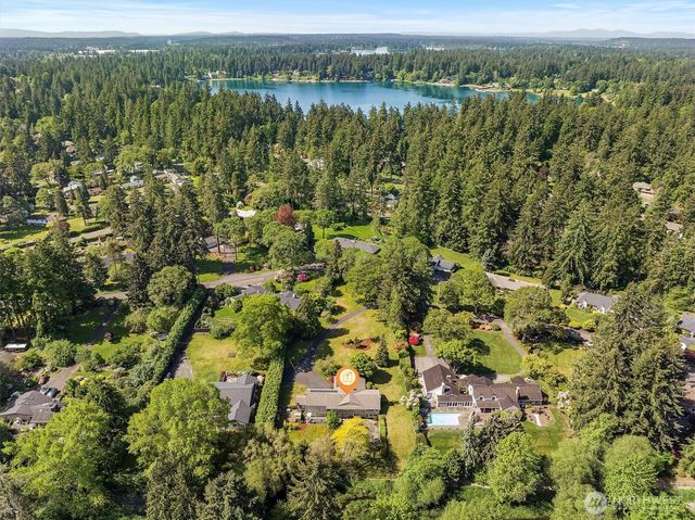 11411 Clovercrest Drive SW, Lakewood, WA 98499