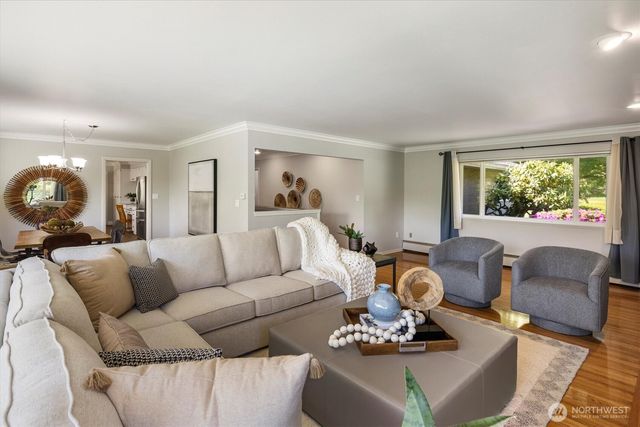 11411 Clovercrest Drive SW, Lakewood, WA 98499