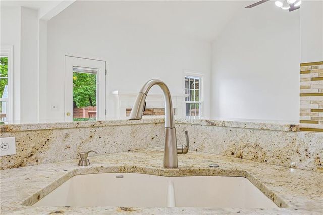 7125 Creek Ridge, Gainesville, GA 30506