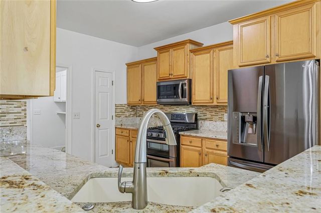 7125 Creek Ridge, Gainesville, GA 30506