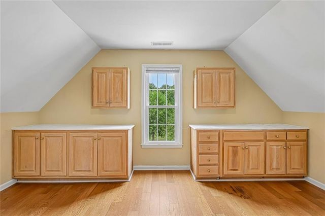 7125 Creek Ridge, Gainesville, GA 30506