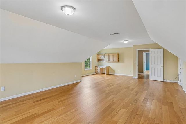 7125 Creek Ridge, Gainesville, GA 30506