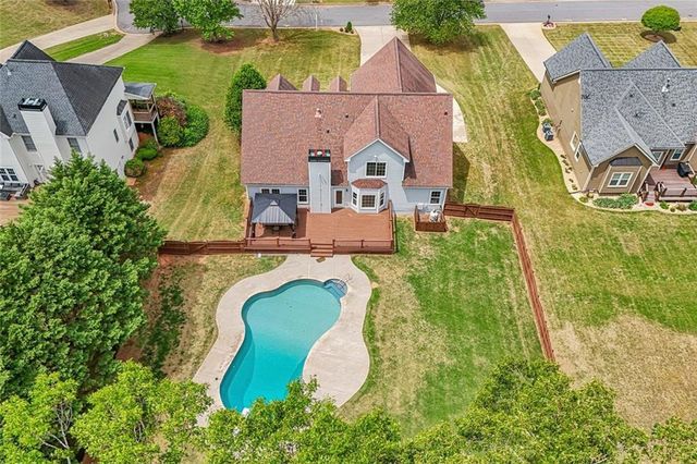 7125 Creek Ridge, Gainesville, GA 30506